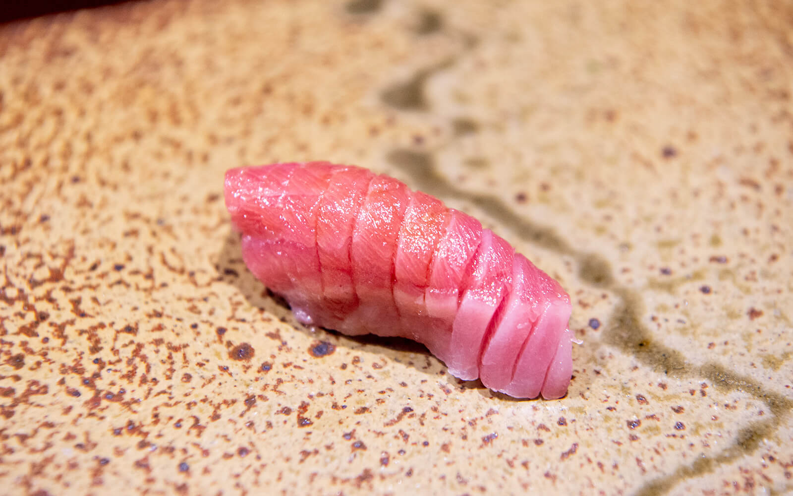 ホシガツオマグロのトロのような味